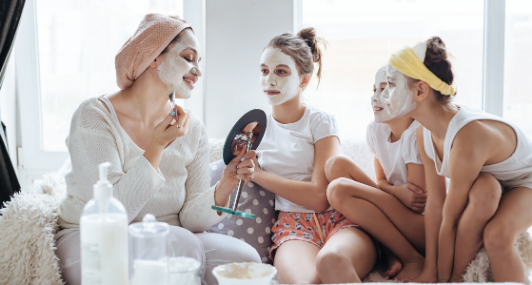 This Mother’s Day Stay Connected With Your Family Near and Far - 5 Simple Steps for a Home Spa Day!