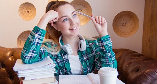 What Are The Best Trends To Watch For Back To School Beauty?